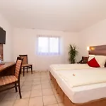 Hotel Am Buchwald 3*