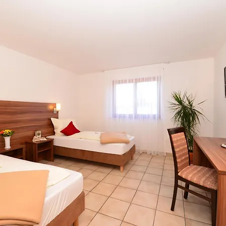 Am Buchwald Hotel 3*