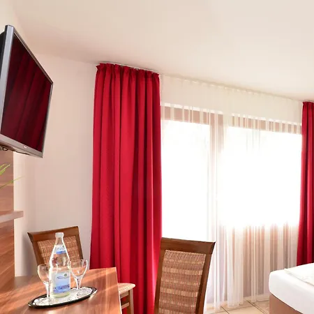 Hotel Am Buchwald 3*